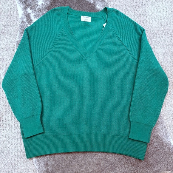 NWT Old Navy V-Neck Knit Sweater - Picture 3 of 9